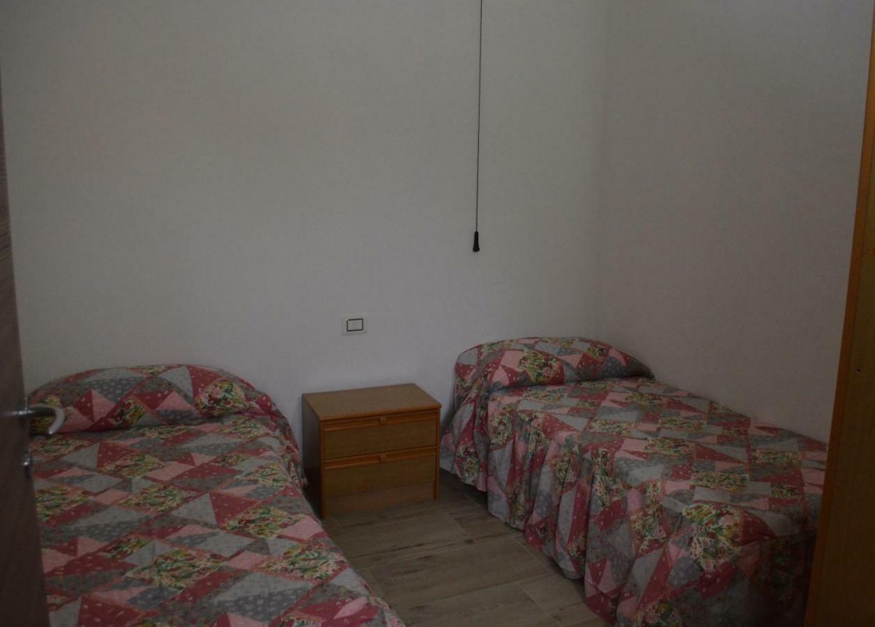 Appartamento Vacanza Da Luisa San Giovanni Suèrgiu Exterior foto
