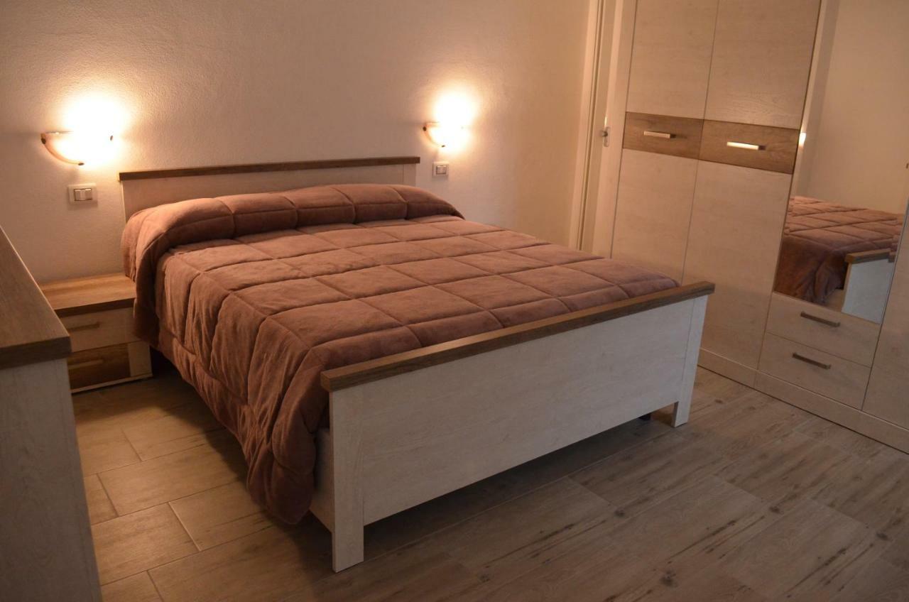Appartamento Vacanza Da Luisa San Giovanni Suèrgiu Exterior foto